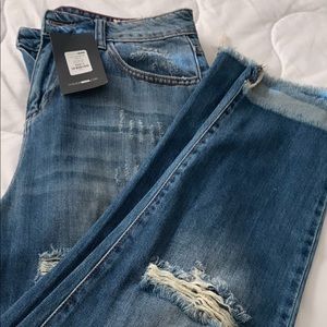 Boyfriend Jeans - Medium Blue Wash
